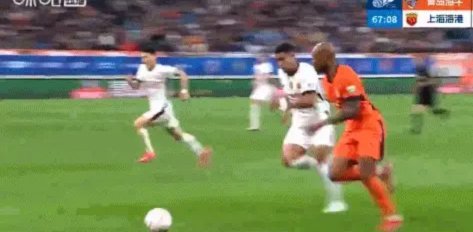 叶博亚单刀破门海牛2-0逆转英博