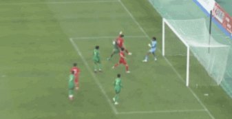 半场：U17国足1-0卡塔尔，何思凡兜射世界波