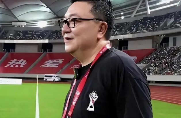 董路与足球小将：名利场的养成与争议