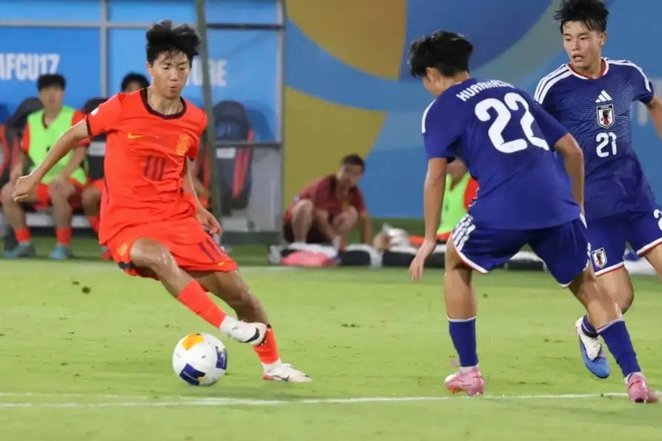 U17决赛这两个丢球就是潘朝伟全锅