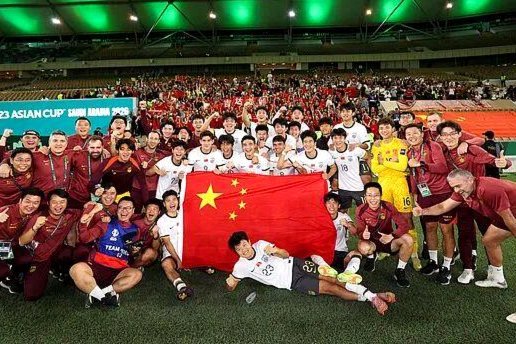 2034杯中国足球小将0-2亚洲明星联，无缘晋级决赛
